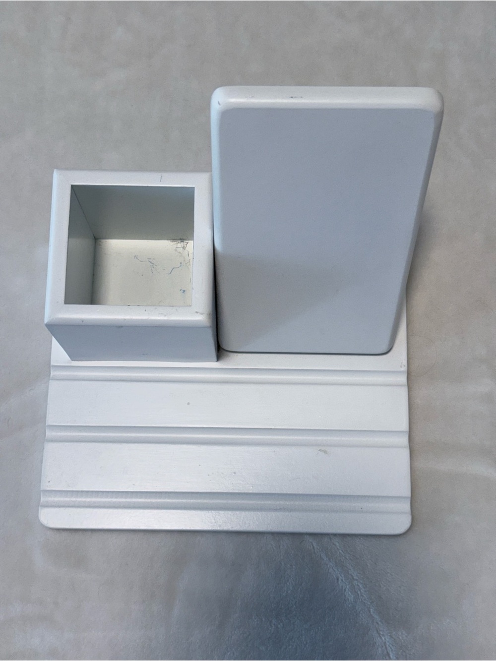 White Desktop Organizer Stand with Phone Slot